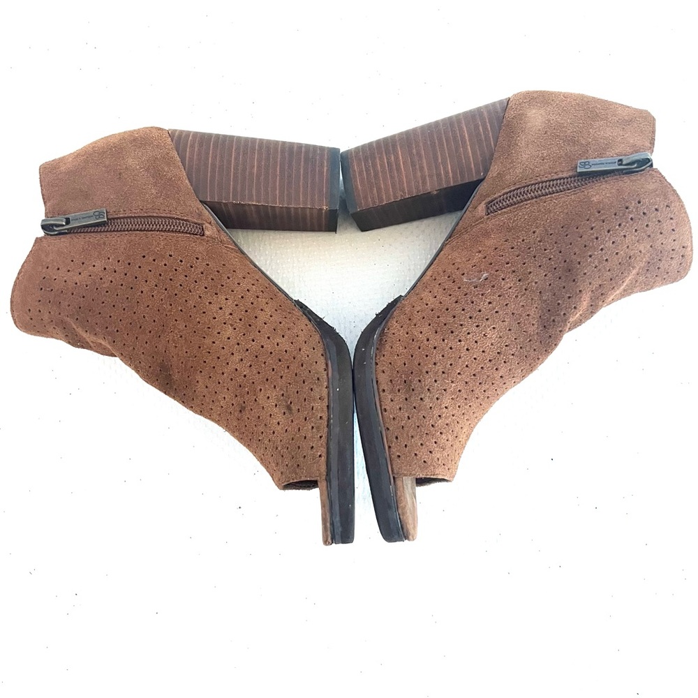 Jessica Simpson Brown Suede Open Toe Ankle Bootie - Picture 8 of 12
